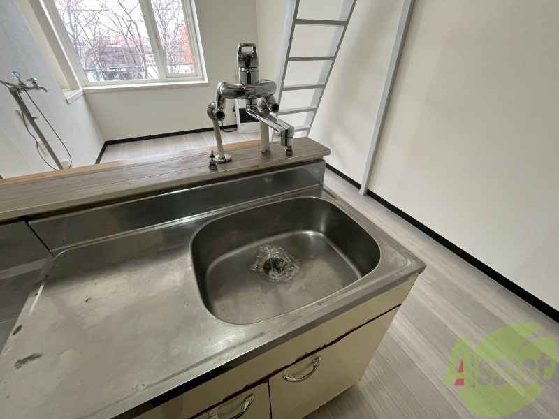 洗面設備　こちらに洗面台があります。朝の洗顔はこちらで。