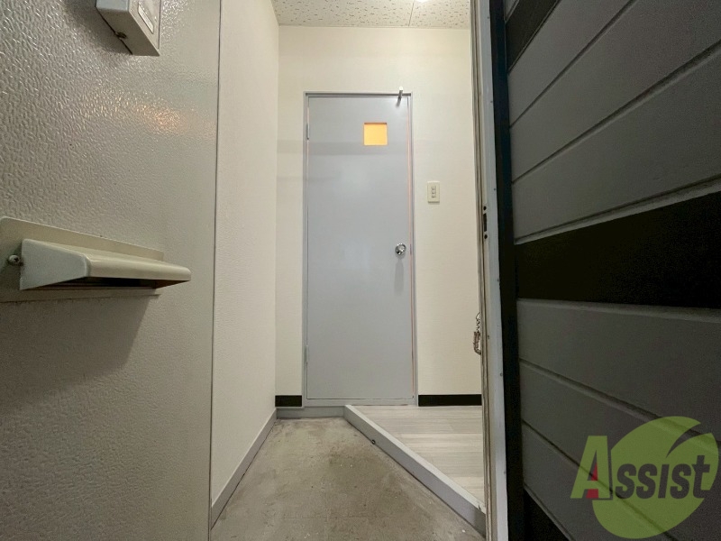 玄関　玄関の様子です。明るい印象ですね。気分もあがりそう。