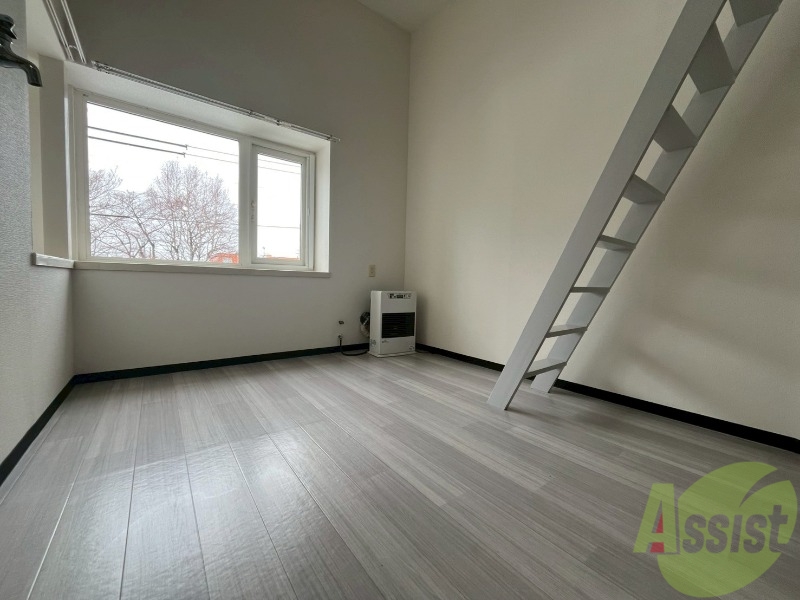 居室・リビング　広くてキレイなお部屋が広がっていて、充実した生活が送れそう。