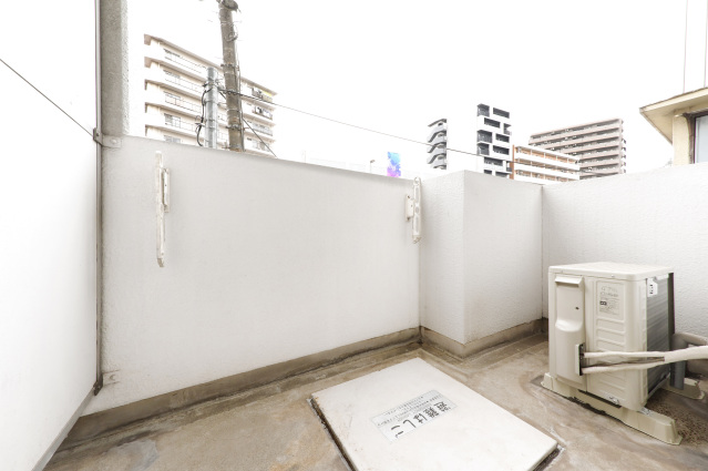 バルコニー　反転タイプ参考写真