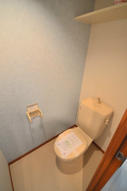 トイレ　別号室