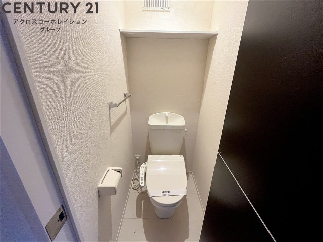 トイレ　落ち着いた色調のトイレです♪