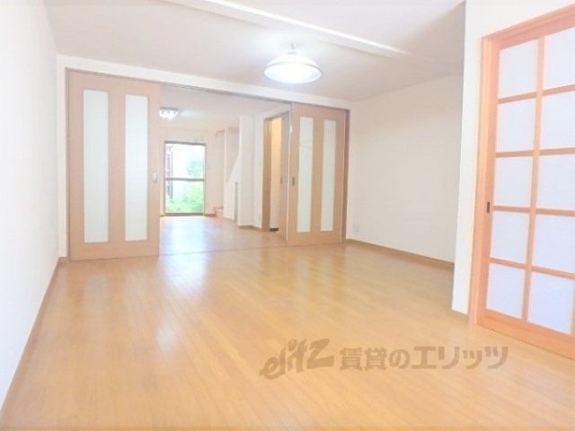 居室・リビング　洋室