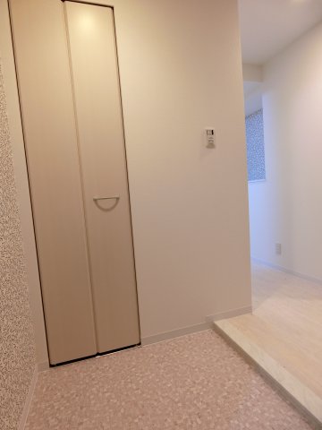 玄関　詳細は、RISUMO江坂本店→06-6155-7137まで♪