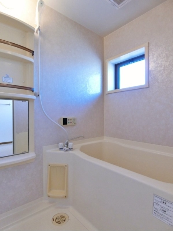 バス・シャワールーム　図面と現状に相違がある場合には現状を優先