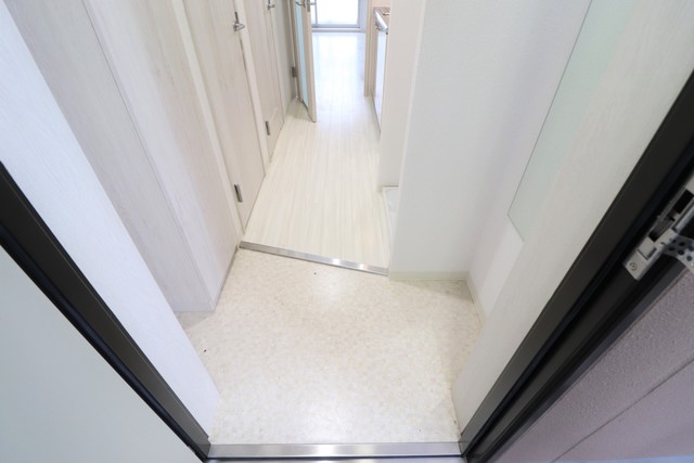 玄関　下駄箱付き　玄関