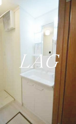 洗面設備　洗面台です。