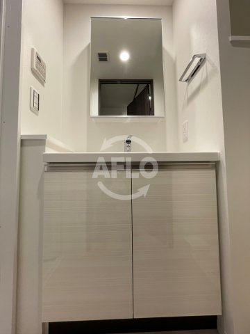 洗面設備　コンフォリア・リヴ北久宝寺Q　独立洗面台