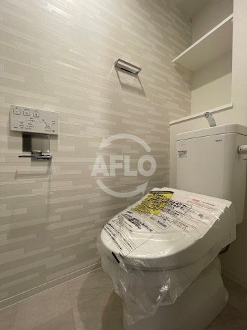 トイレ　コンフォリア・リヴ北久宝寺Q　温水洗浄便座