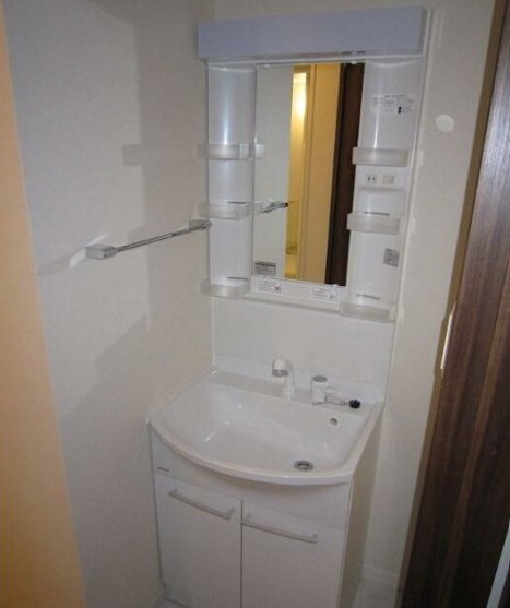 洗面設備　忙しい朝には欠かせない洗面所です♪