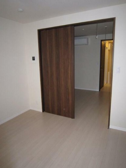 居室・リビング　使いやすい形の為、レイアウトを楽しめます♪