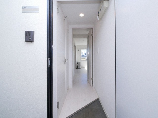 玄関　広々とした玄関です！