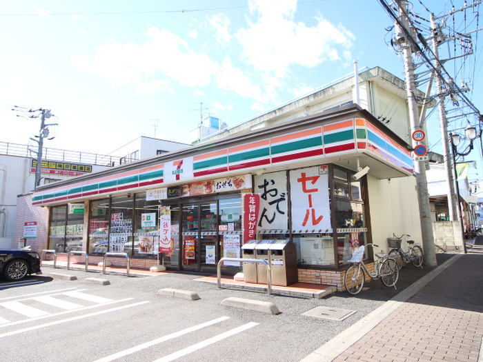 コンビニ　セブンイレブン（コンビニ）まで290m