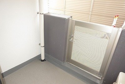 バルコニー　バルコニーからの眺めを楽しみながら食事をしませんか