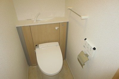 トイレ　落ち着いたトイレです