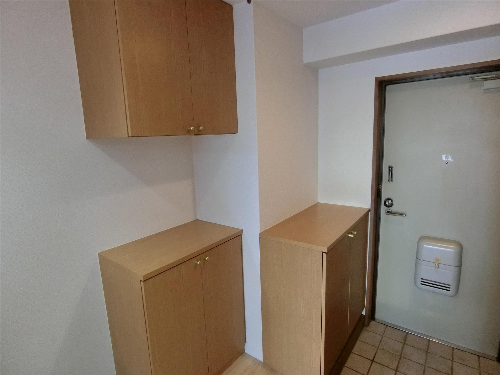 玄関　シューズボックス付きの玄関です♪