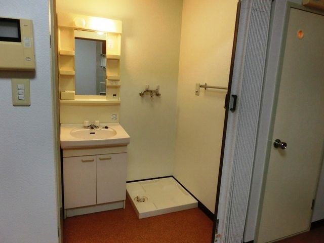 洗面設備　★脱衣所スペースです★