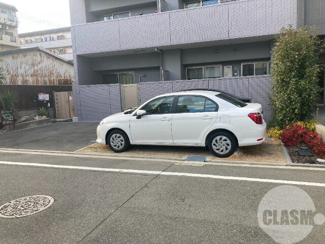 駐車場　敷地内駐車場