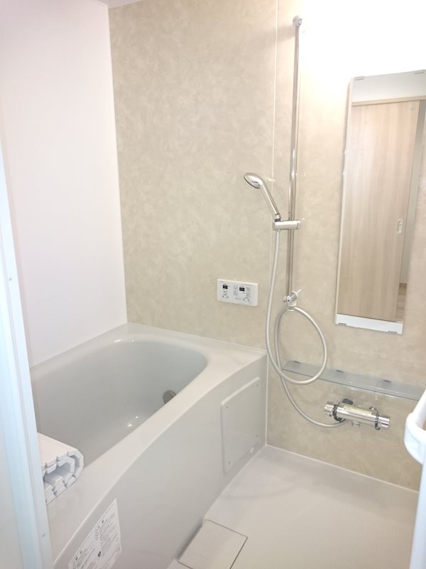 バス・シャワールーム　※こちらの写真は他部屋参考写真です