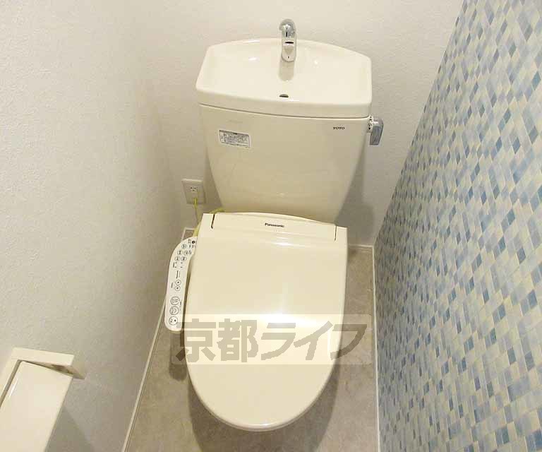 トイレ　ウォシュレット完備