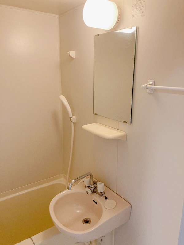 洗面設備　※参考写真　反転タイプ