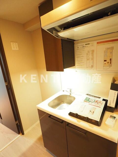 キッチン　コンパクトなキッチンで掃除もラクラク