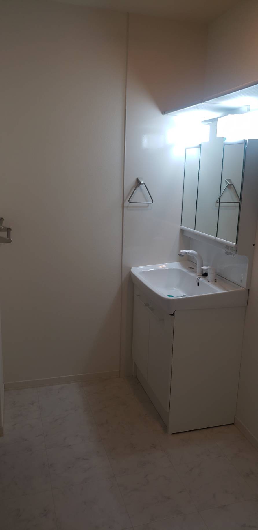 洗面設備　洗髪洗面化粧台