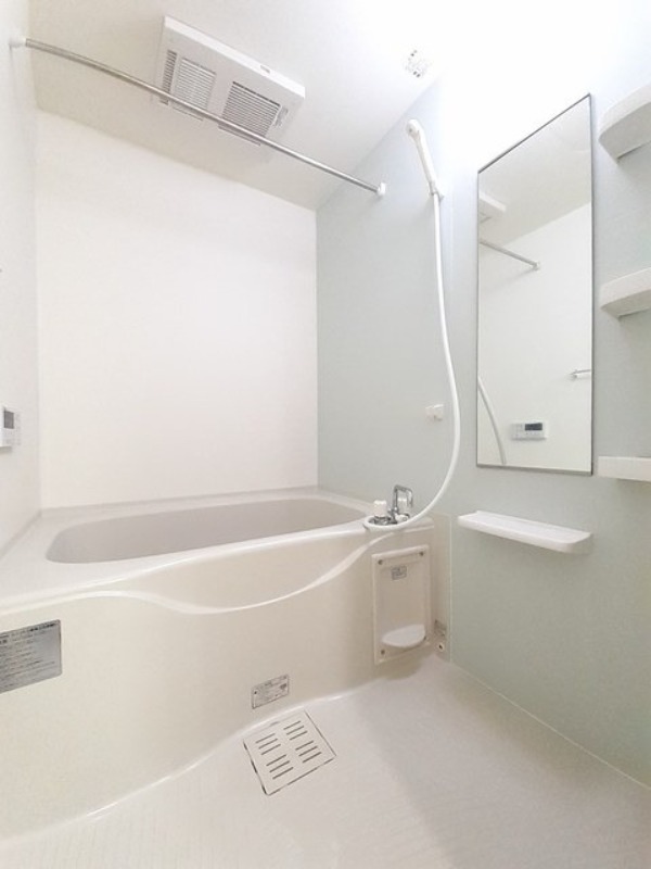 バス・シャワールーム　図面と現状に相違がある場合には現状を優先