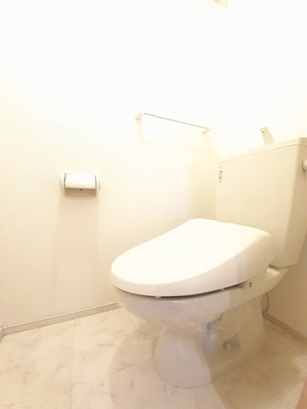 トイレ　図面と現状に相違がある場合には現状を優先