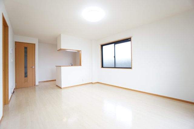 居室・リビング　※同物件・同タイプの写真です。