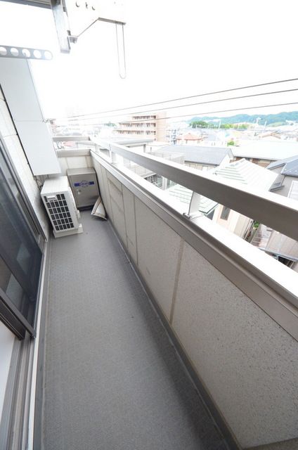 バルコニー　☆お洗濯物にはたっぷりと陽をあててください☆