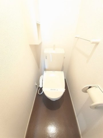トイレ　清潔感のあるトイレです