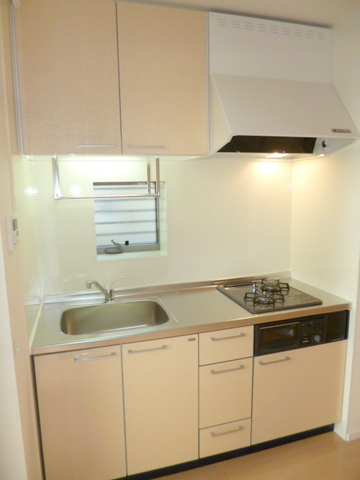 キッチン　★窓付きのシステムキッチン★