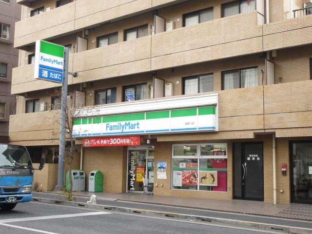 コンビニ　ファミリーマート滝野川店（コンビニ）まで346m