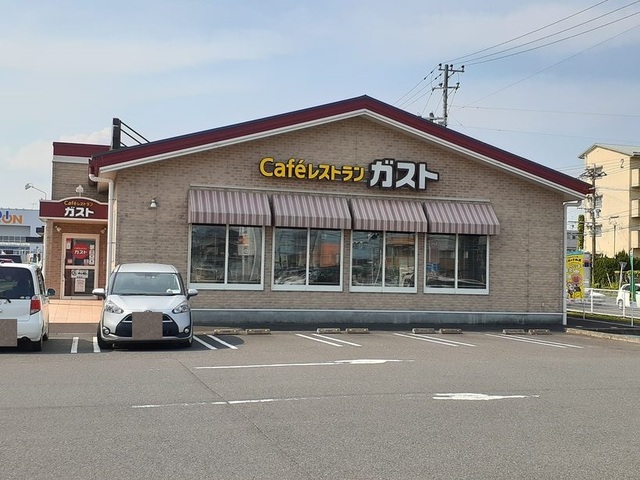 飲食店　ガスト加治木店（飲食店）まで350m