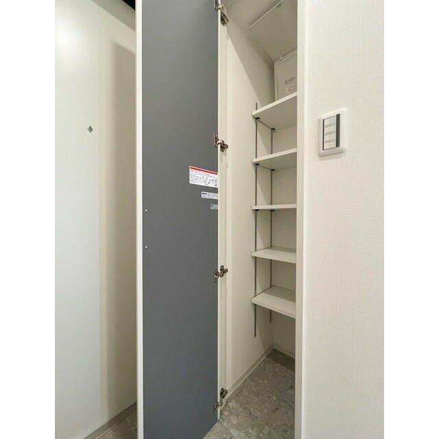 収納　シューズボックス