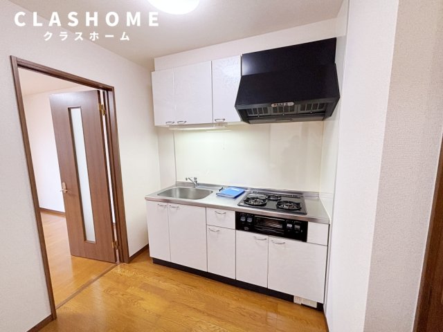 キッチン　同物件の別部屋になります。