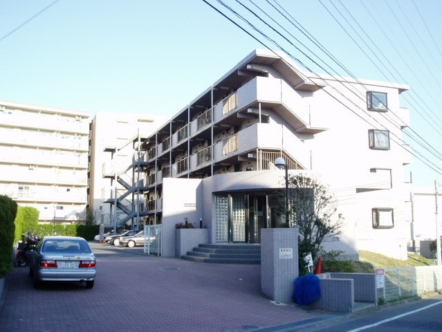 その他共有部分　敷地内ごみ置き場です♪