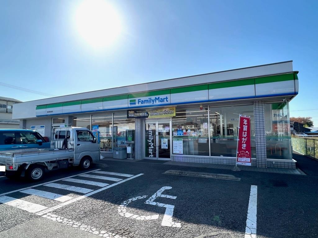 コンビニ　ファミリーマート 越谷南荻島店（コンビニ）まで871m