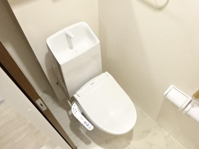トイレ　シャワー付トイレ
