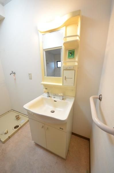 洗面設備　嬉しい、便利な独立洗面台