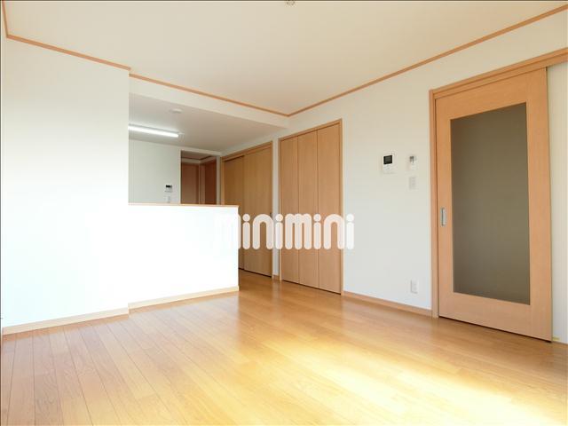 居室・リビング　オールフローリングの２ＬＤＫ。