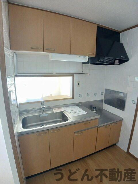 キッチン　うどん県のお部屋探しはうどん不動産へ うどんちゃんとLINE