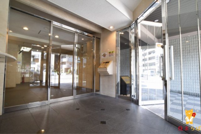 エントランス　共用部の印象も大切に