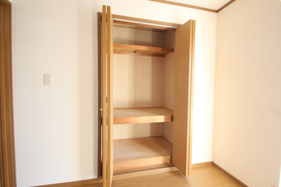 収納　※別部屋の写真です
