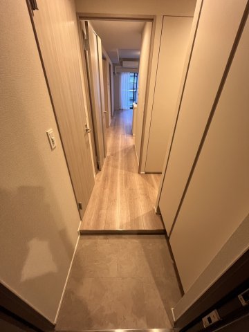 玄関　シーズンフラッツ菊川WEST