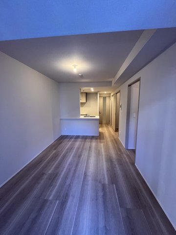 居室・リビング　シーズンフラッツ菊川WEST