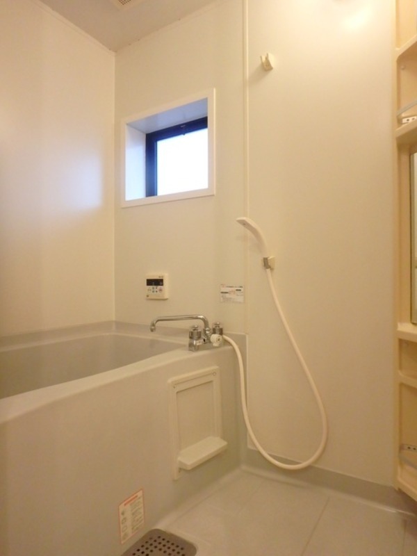 バス・シャワールーム　図面と現状に相違がある場合には現状を優先