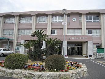 中学校　久留米市立筑邦西中学校（中学校）まで1663m