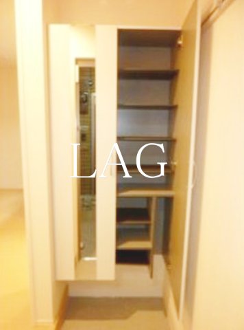 玄関　玄関です。